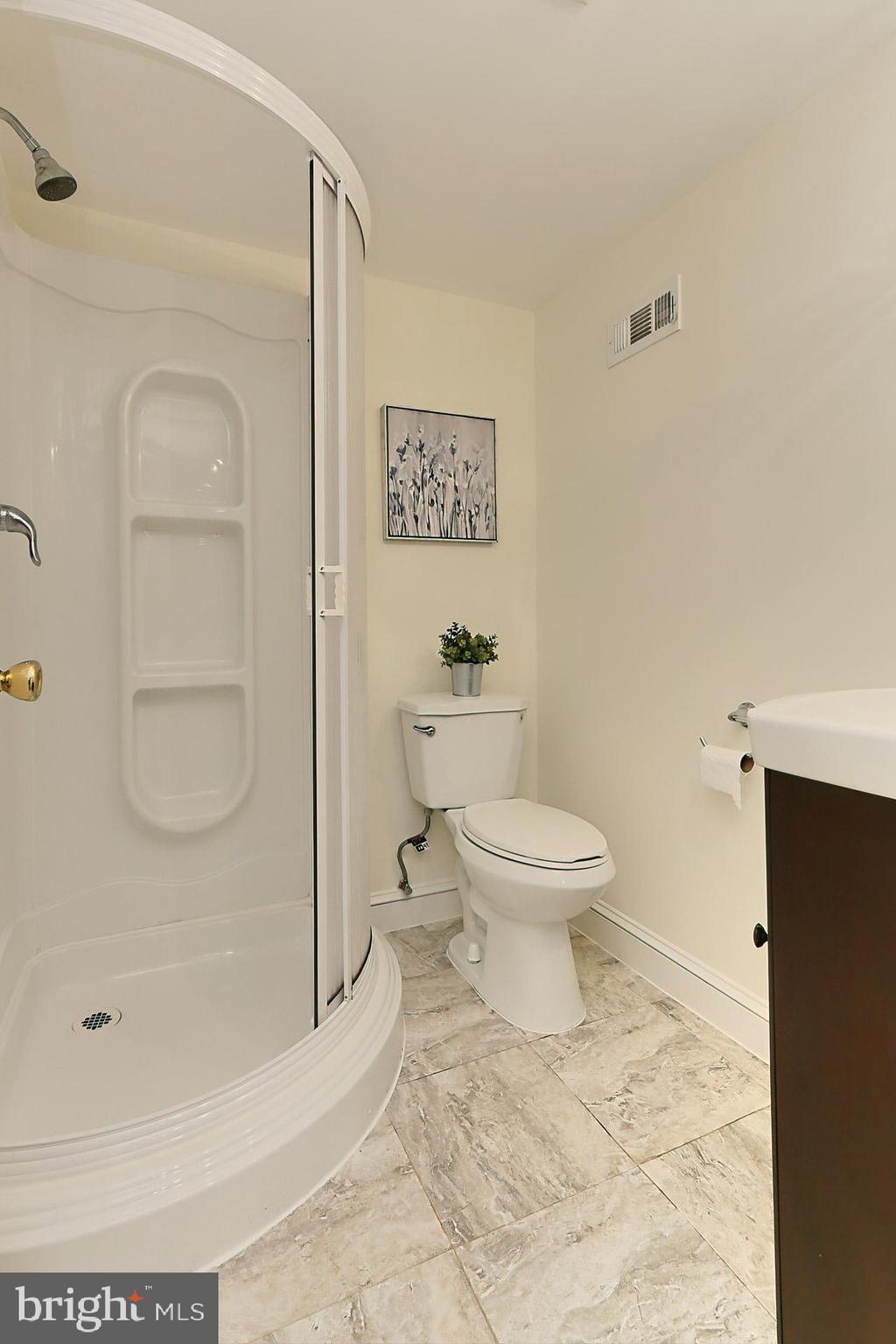 708 South Orme Street Arlington, VA 22204 - Photo 32 of 41