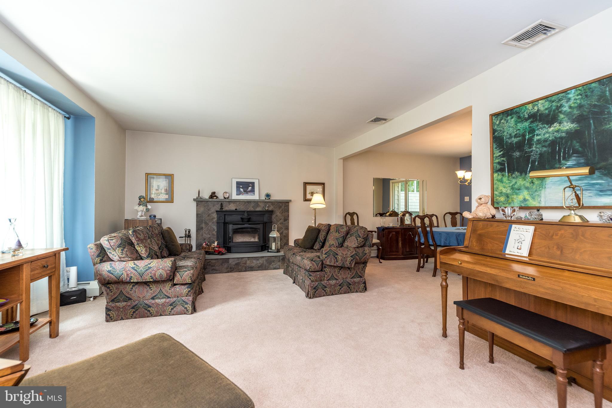 405 Gordon Road Ambler, PA 19002 - Photo 11 of 49 Formal Living Room
