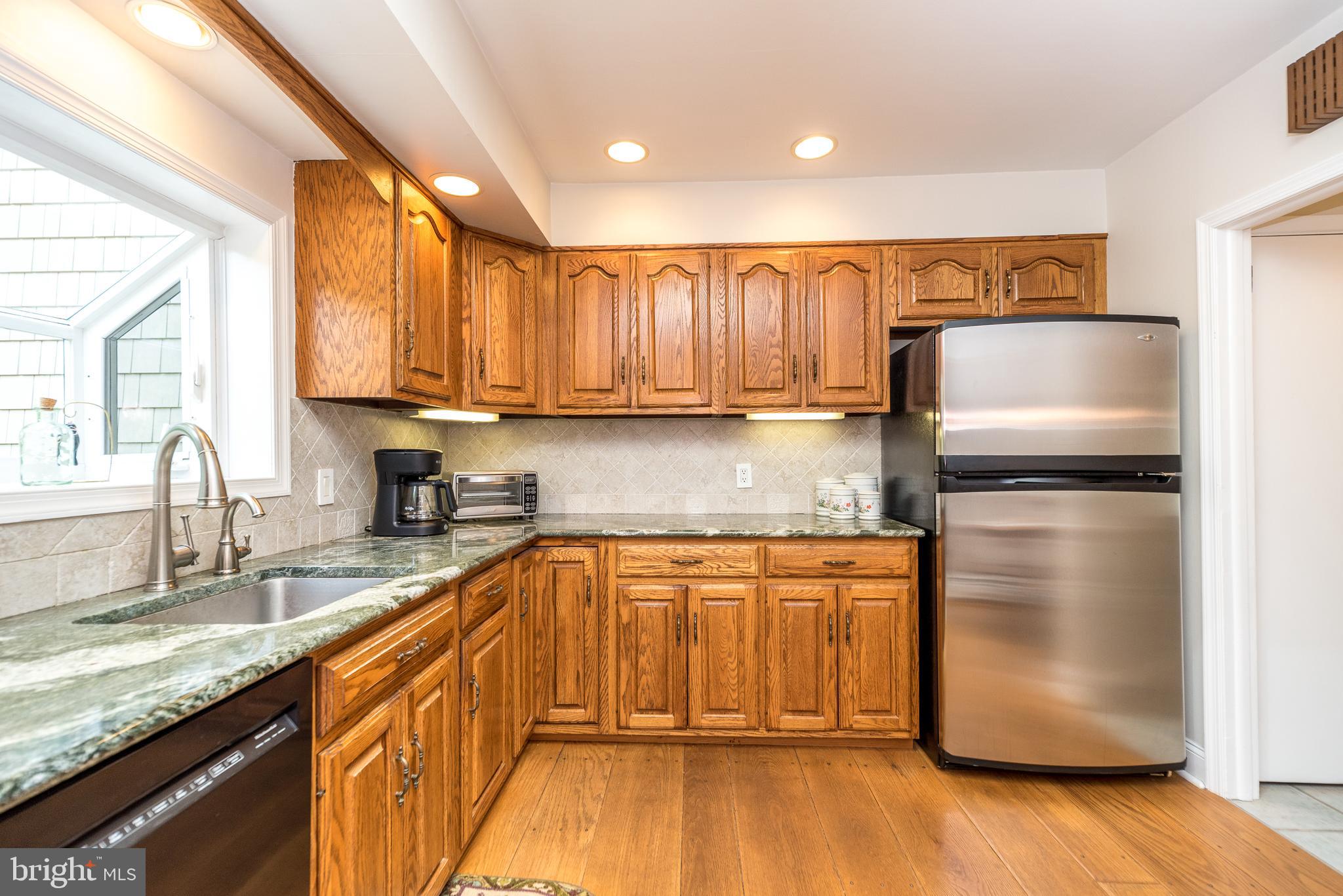 405 Gordon Road Ambler, PA 19002 - Photo 15 of 49 Eat-Kitchen