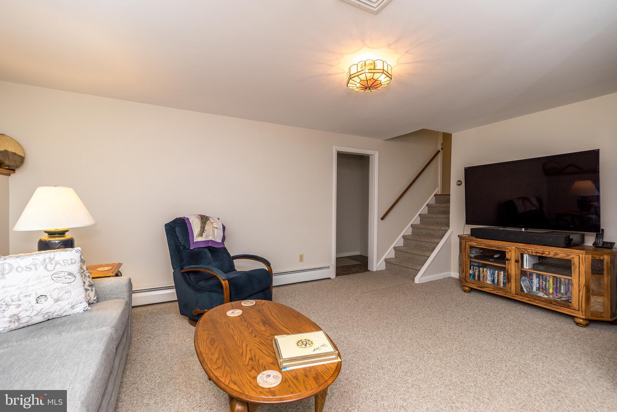 405 Gordon Road Ambler, PA 19002 - Photo 22 of 49 Family Room
