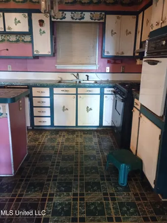 $80,000 | 207 Gerald Drive, Greenwood, MS 38930