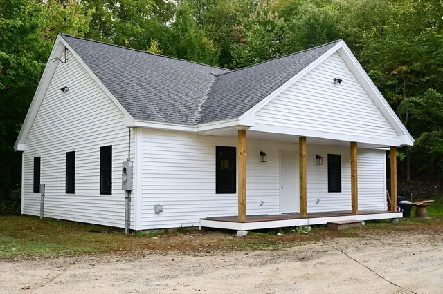 $345,000 | 152 Ashby Road, Ashburnham, MA 01430