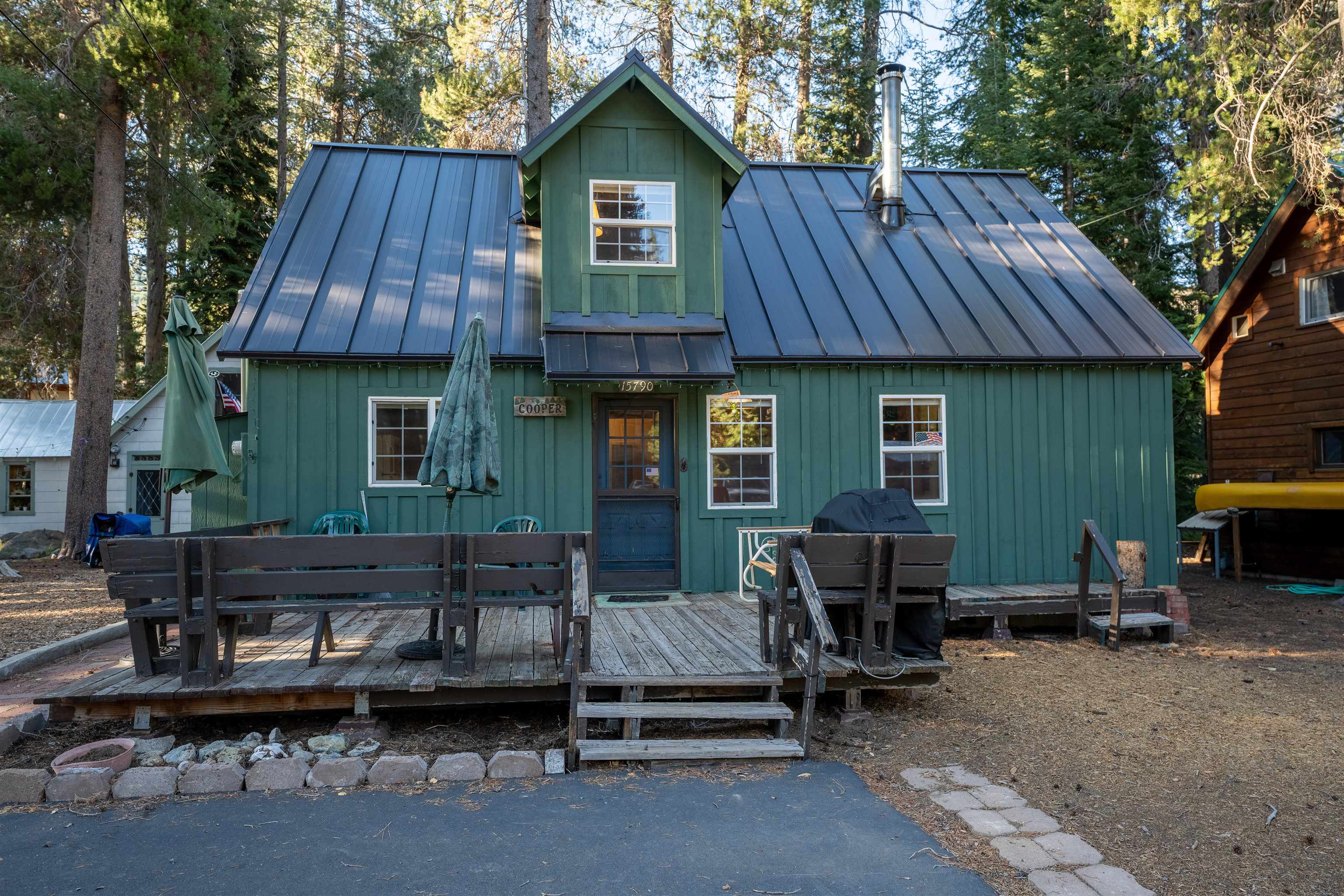 15790 Willow Street Truckee, CA 96161 - Photo 2 of 21 a view of a table and chairs in back yard of the house