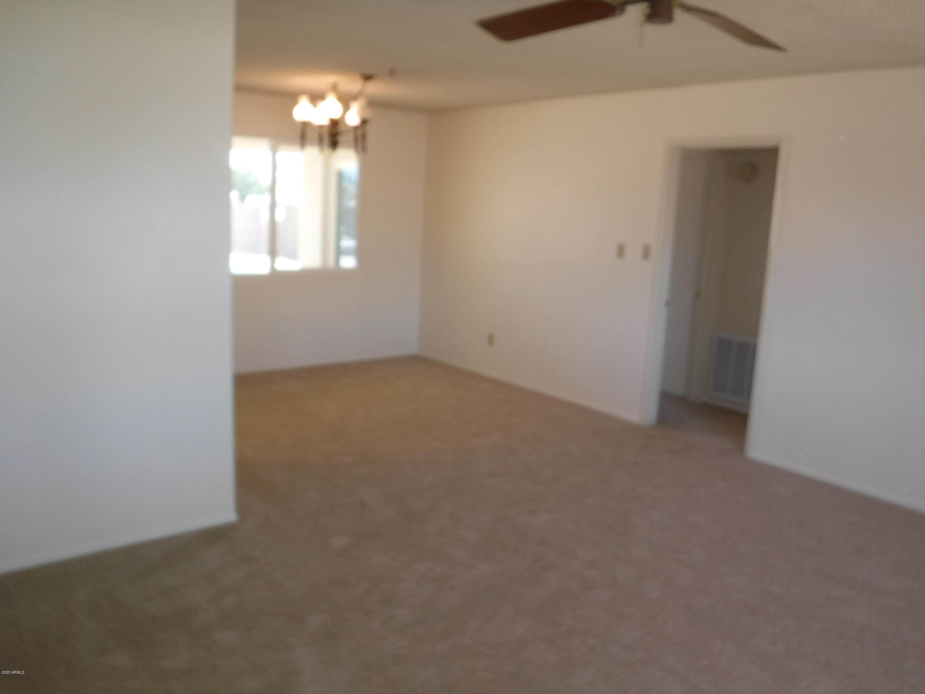 3117 West Calavar Road Phoenix, AZ 85053 - Photo 15 of 33 Dining room