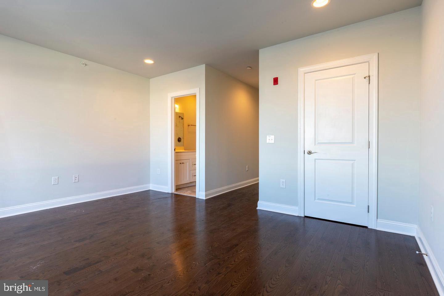1214 North Front Street, Unit B Philadelphia, PA 19122 - Photo 18 of 25