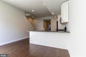 1214 North Front Street, Unit B Philadelphia, PA 19122 - Photo 4 of 25