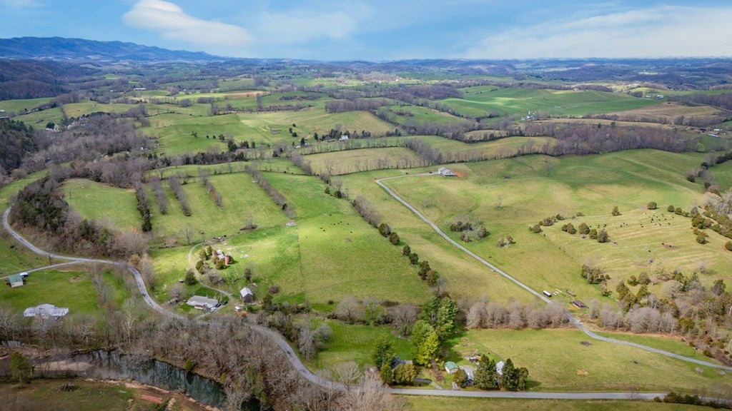 16140 South Fork River Road Glade Spring, VA 24340 - Photo 23 of 27 Gallery Image 23