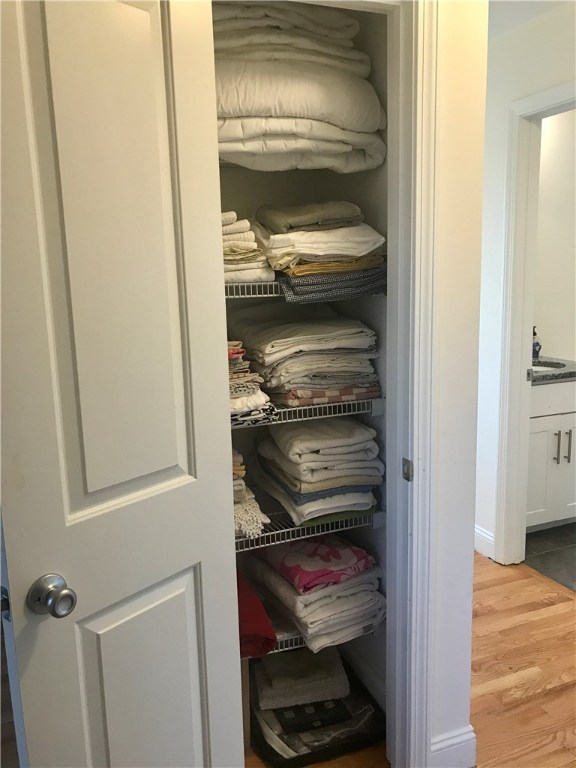 9 Marshall Lane Middletown, RI 02842 - Photo 24 of 39