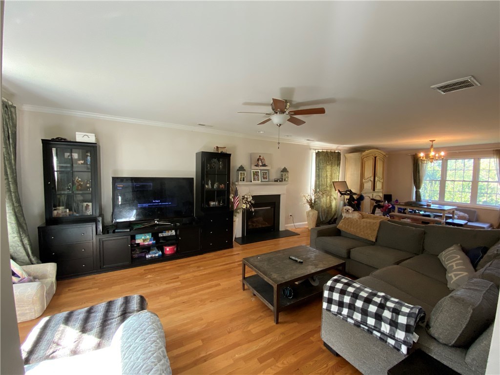 9 Marshall Lane Middletown, RI 02842 - Photo 35 of 39