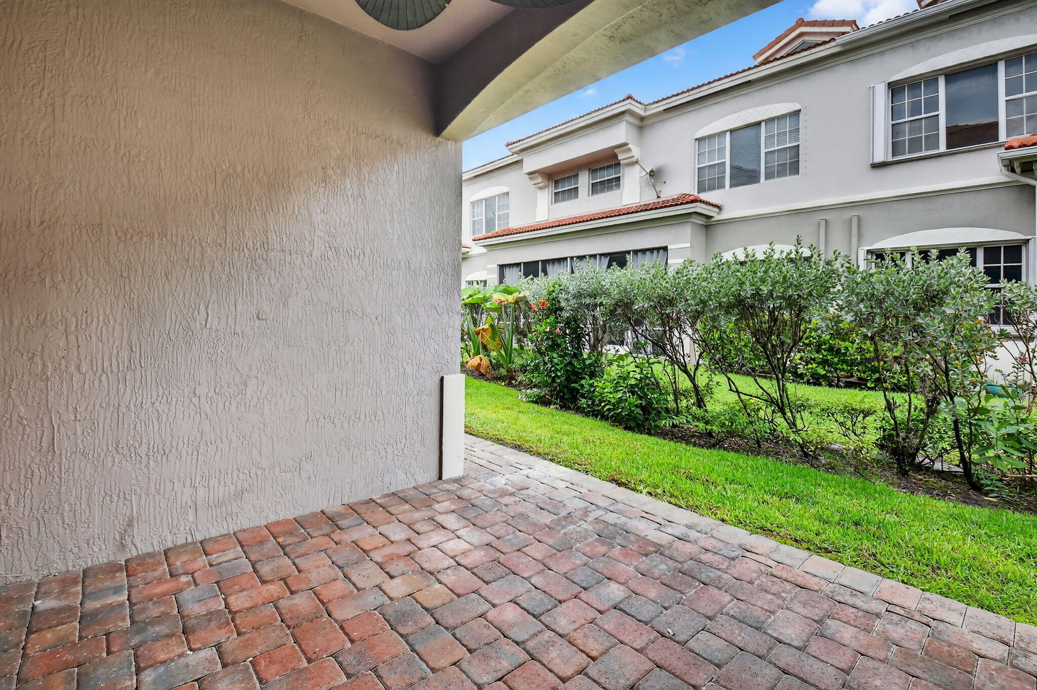 125 Lancaster Road Boynton Beach, FL 33426 - Photo 11 of 46 Covered Patio