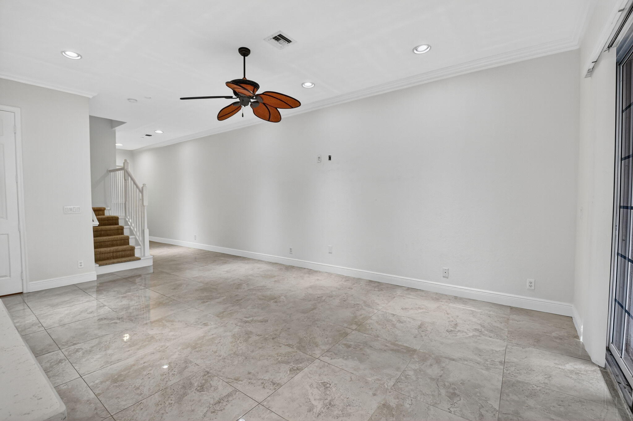 125 Lancaster Road Boynton Beach, FL 33426 - Photo 15 of 46 Living Room