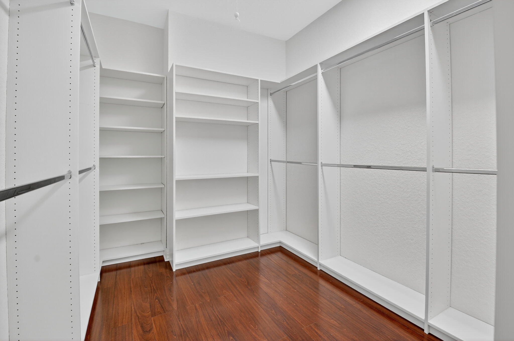 125 Lancaster Road Boynton Beach, FL 33426 - Photo 30 of 46 Primary Closet