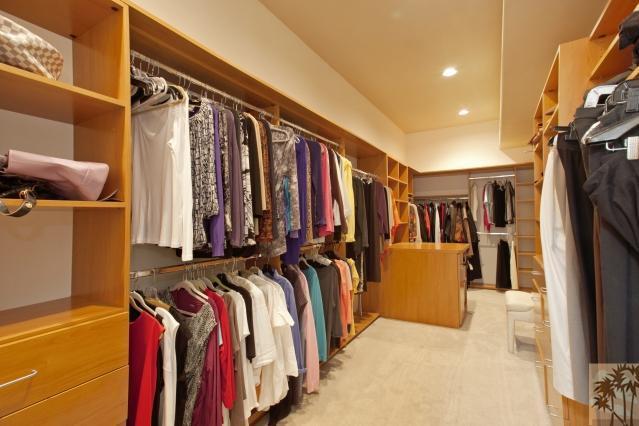 37232 Palm View Road Rancho Mirage, CA 92270 - Photo 20 of 25 a view of walk in closet with clothes and shoes
