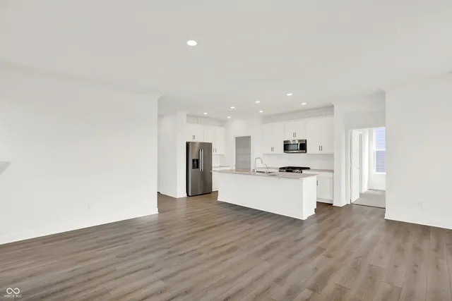 $349,995 | 5187 Nettleton Way, Avon, IN 46123