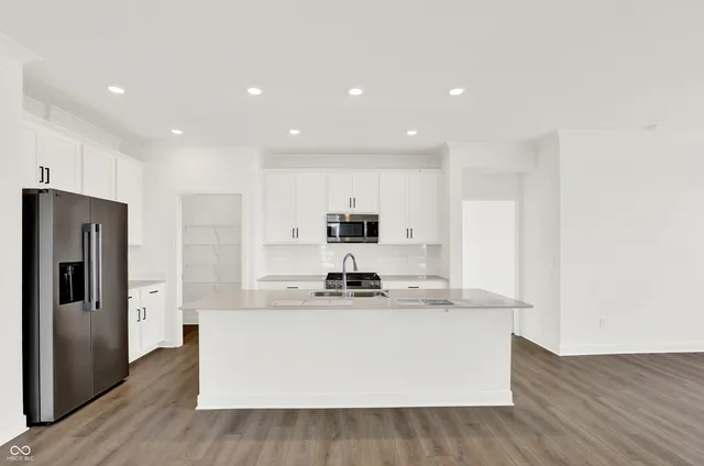 $349,995 | 5187 Nettleton Way, Avon, IN 46123