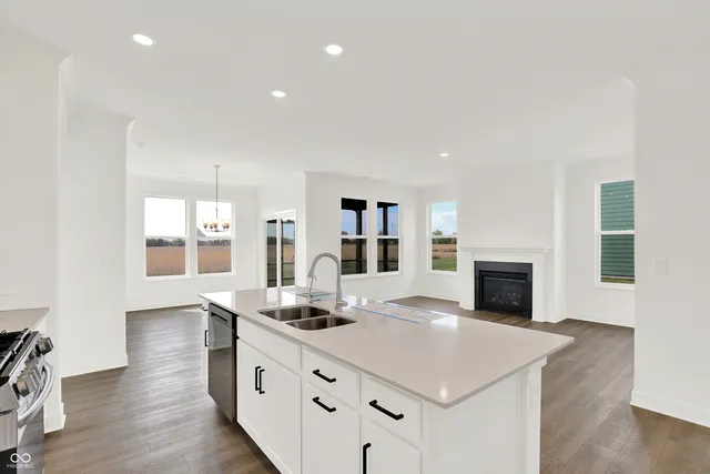 $349,995 | 5187 Nettleton Way, Avon, IN 46123