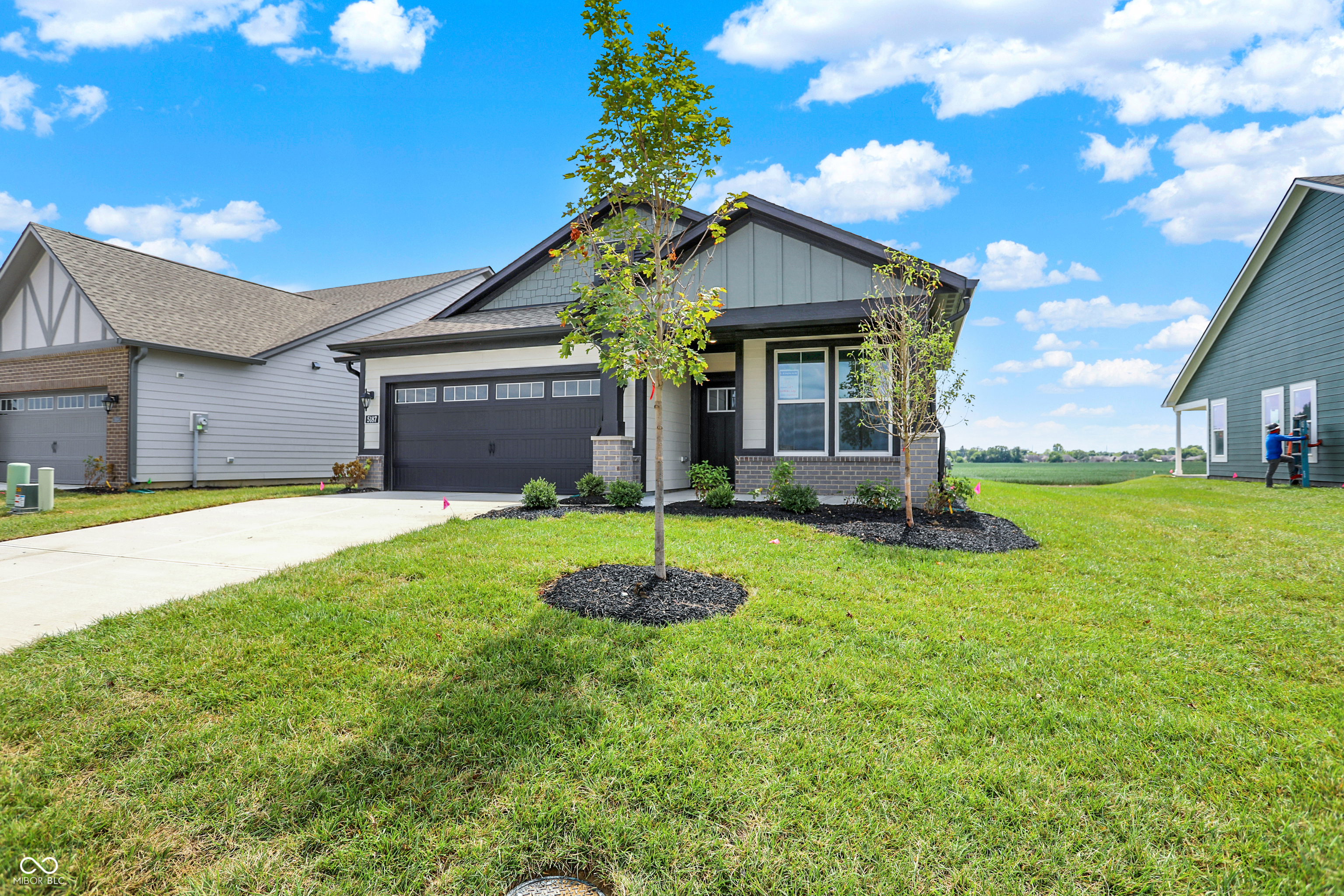 5187 Nettleton Way Avon, IN 46123 - Photo 3 of 41