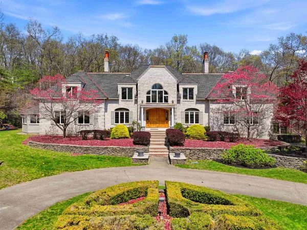 $1,850,000 | 54 Sharon Road, Windham, NH 03087