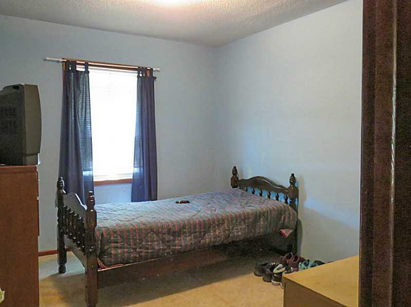 705 Nagle Road Erie, PA 16511 - Photo 11 of 16 Bedroom.