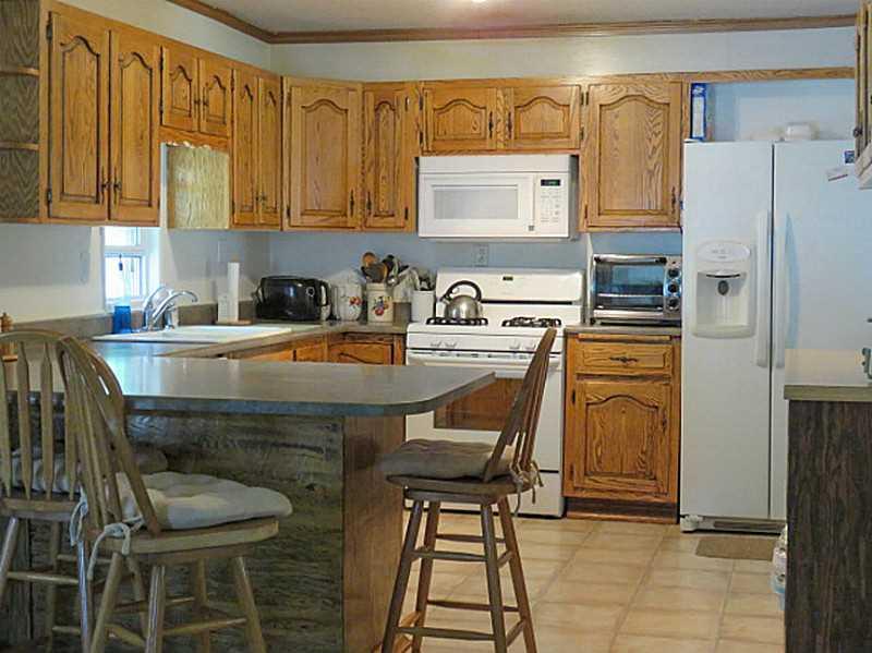 705 Nagle Road Erie, PA 16511 - Photo 3 of 16 Kitchen.