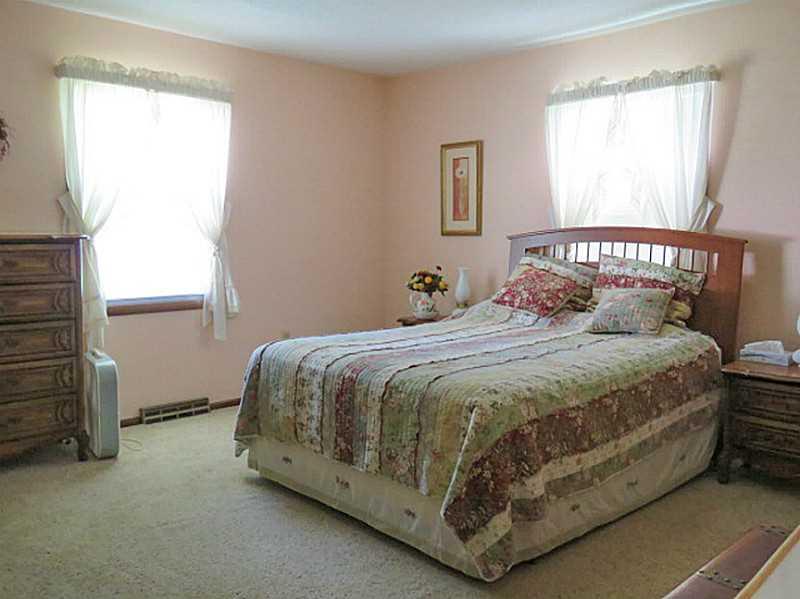 705 Nagle Road Erie, PA 16511 - Photo 8 of 16 Bedroom.