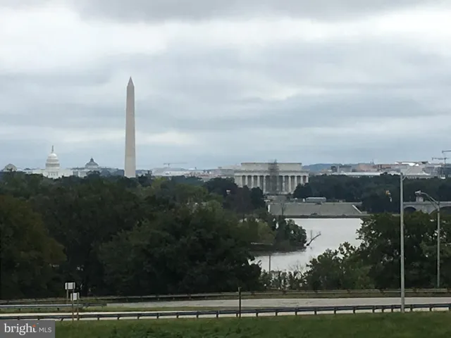 $133,000 | 1121 Arlington Boulevard, Unit 827, Arlington, VA 22209