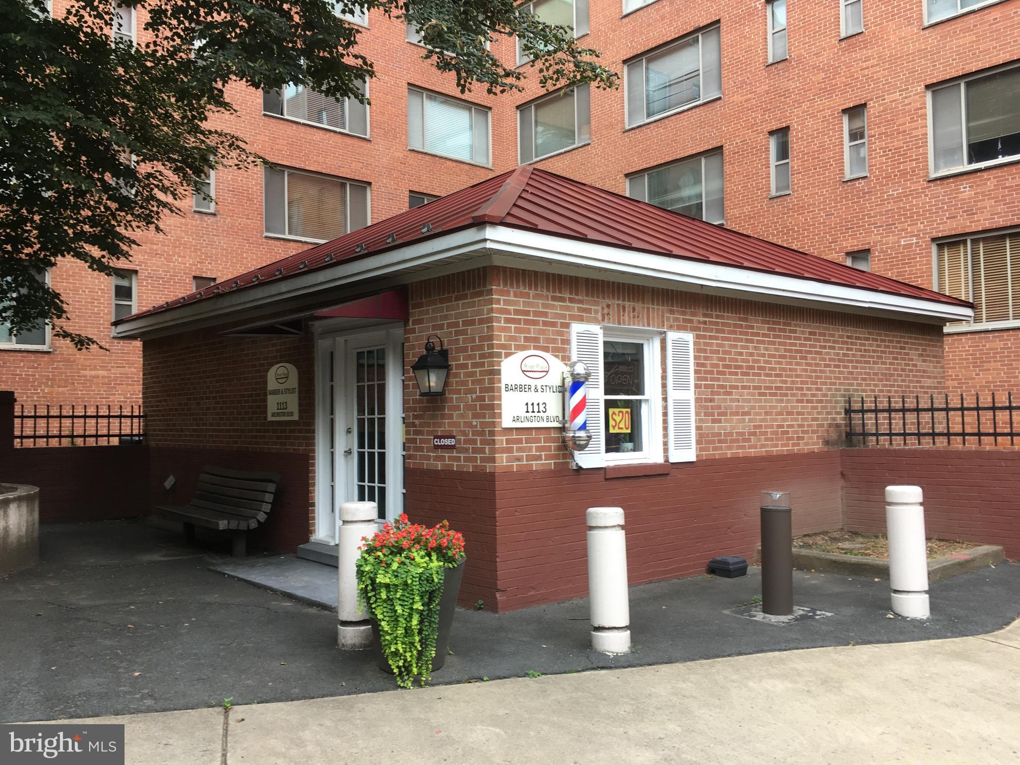 1121 Arlington Boulevard, Unit 827 Arlington, VA 22209 - Photo 18 of 19