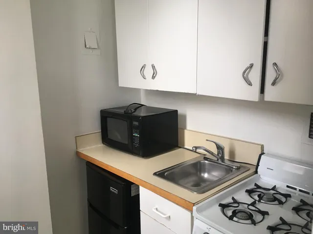 $133,000 | 1121 Arlington Boulevard, Unit 827, Arlington, VA 22209