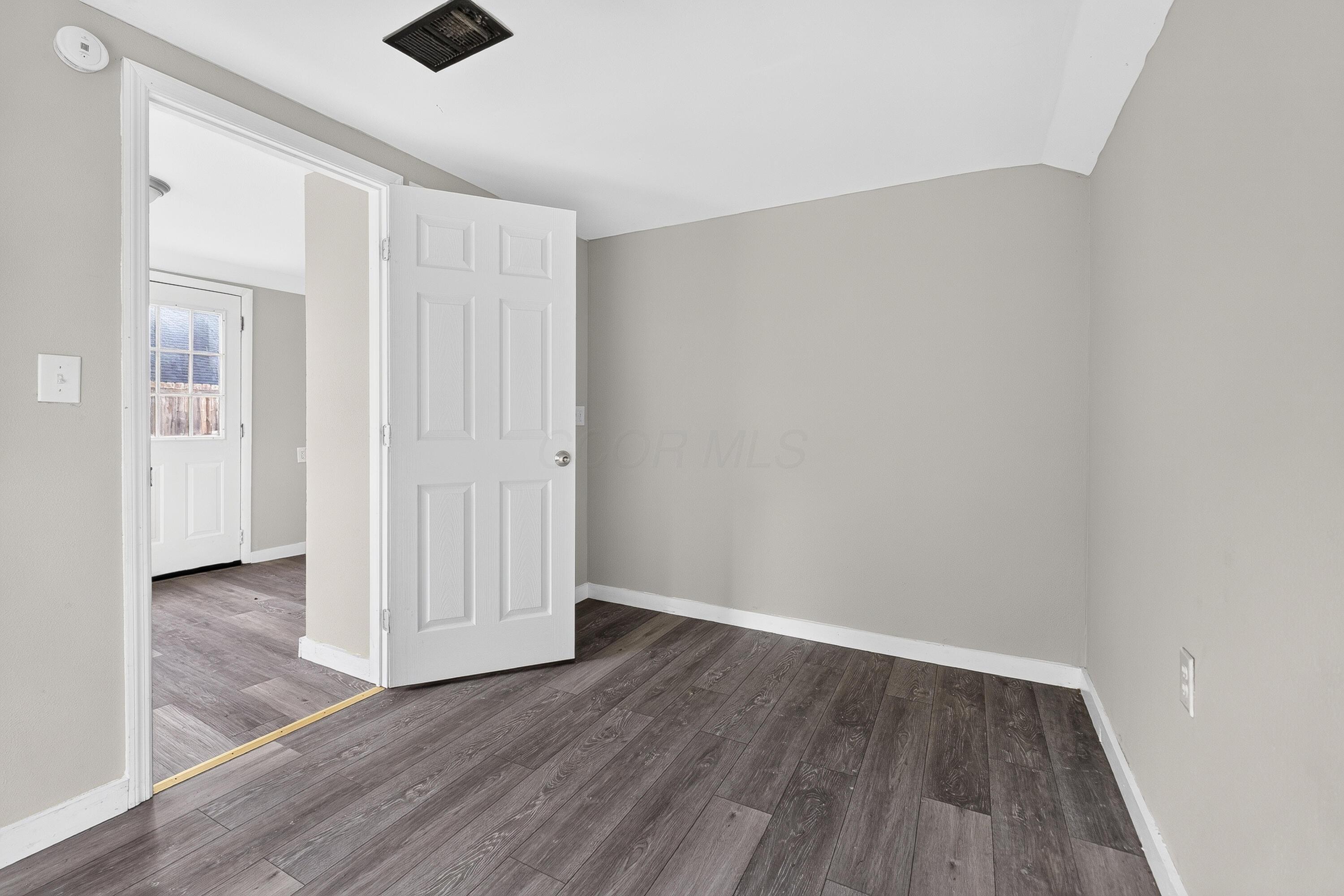 1678 Dewberry Road Columbus, OH 43207 - Photo 31 of 39 1678 Dewberry (Interior)-13