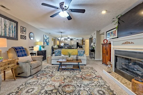 $299,000 | 300 Ginger Creek Lane, Clayton, GA 30525