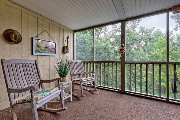 $299,000 | 300 Ginger Creek Lane, Clayton, GA 30525