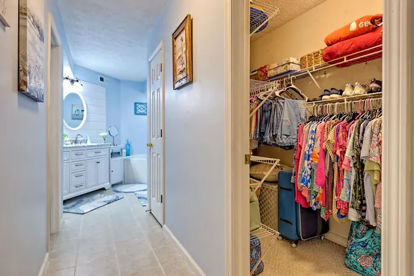 $299,000 | 300 Ginger Creek Lane, Clayton, GA 30525