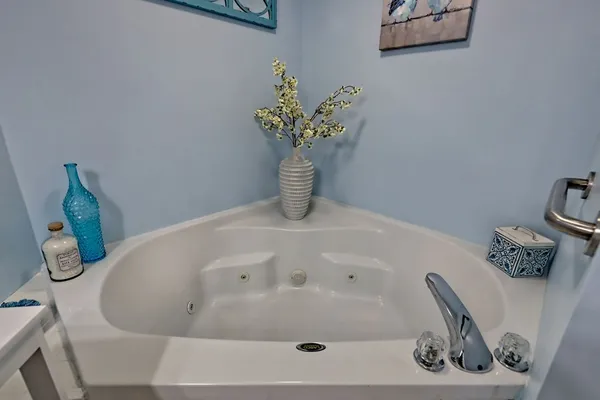 $299,000 | 300 Ginger Creek Lane, Clayton, GA 30525