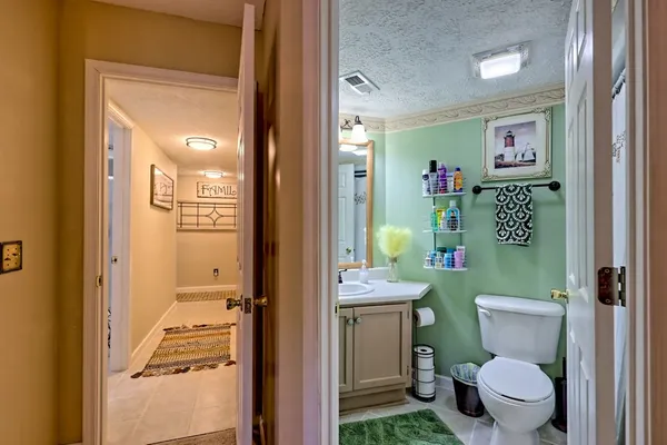 $299,000 | 300 Ginger Creek Lane, Clayton, GA 30525