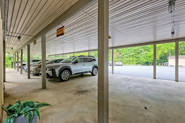 $299,000 | 300 Ginger Creek Lane, Clayton, GA 30525