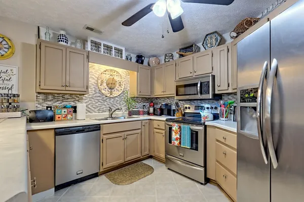 $299,000 | 300 Ginger Creek Lane, Clayton, GA 30525