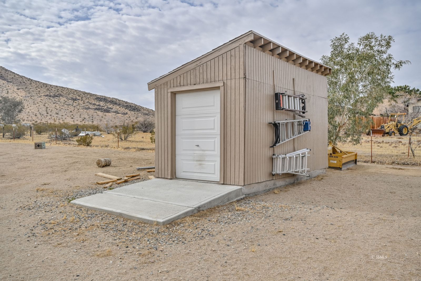 652 East Laura Avenue Ridgecrest, CA 93555 - Photo 37 of 46