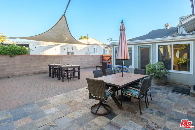 $4,900 | 16641 Gilmore Street, Lake Balboa, CA 91406