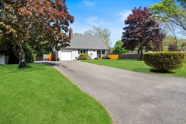 $599,990 | 225 Walker Avenue, East Patchogue, NY 11772