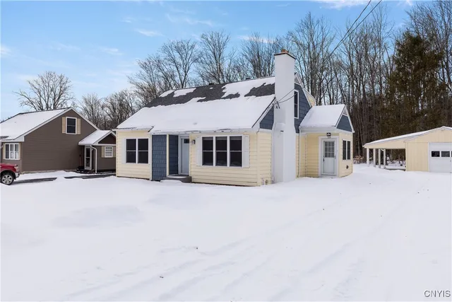 $2,950 | 115 Tarlton Road, Deerfield, NY 13502