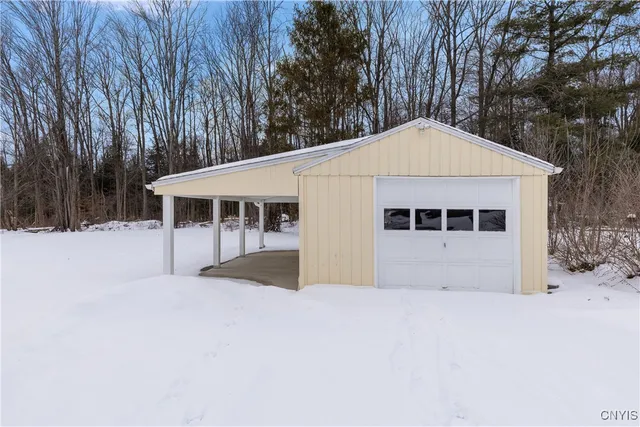 $2,950 | 115 Tarlton Road, Deerfield, NY 13502