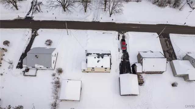 $2,950 | 115 Tarlton Road, Deerfield, NY 13502