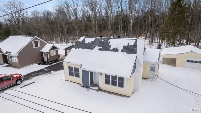 $2,950 | 115 Tarlton Road, Deerfield, NY 13502
