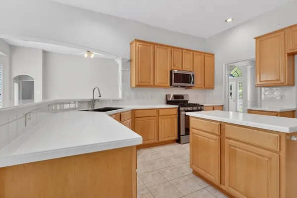 $649,999 | 4323 Young Street, Pasadena, TX 77504