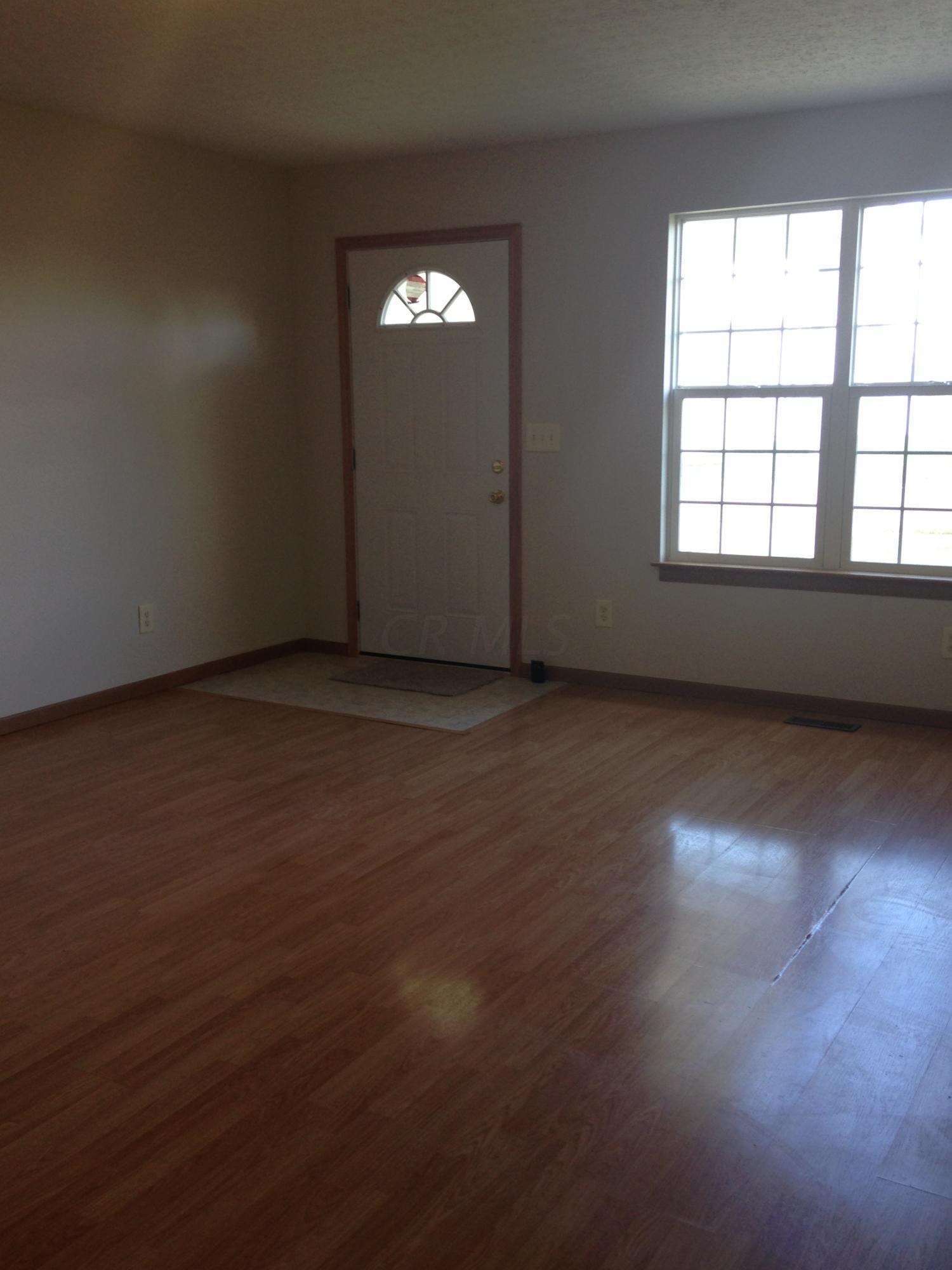 5012 Lee Road Ashville, OH 43103 - Photo 3 of 13