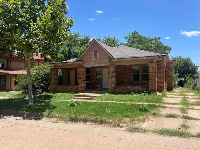$65,000 | 705 Warford Street, Wichita Falls, TX 76301