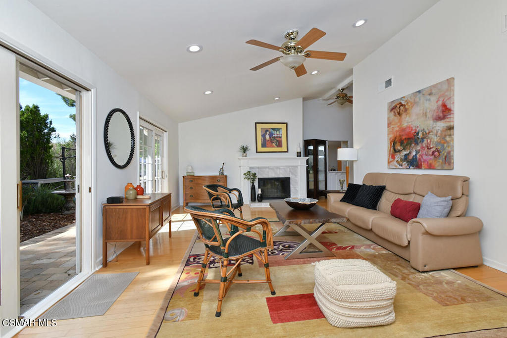 5342 Lewis Road Agoura Hills, CA 91301 - Photo 8 of 76