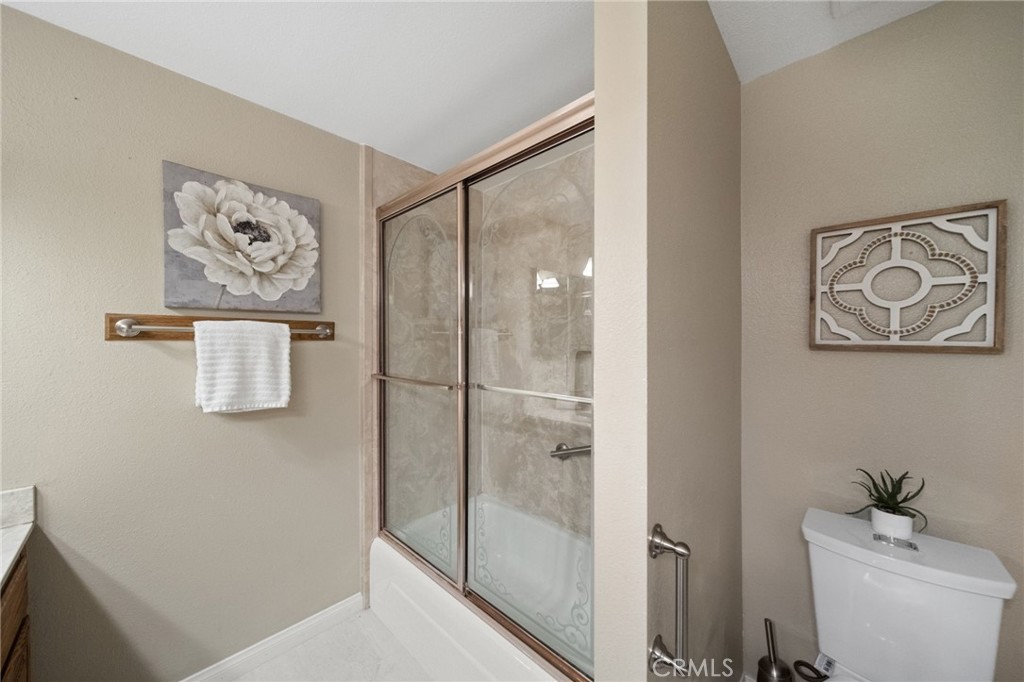 40440 Calle Torcida Temecula, CA 92591 - Photo 30 of 48 a bathroom with a shower and a sink