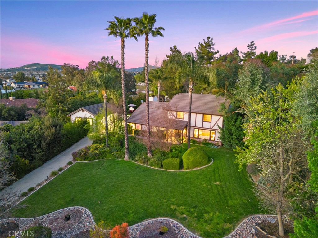 40440 Calle Torcida Temecula, CA 92591 - Photo 9 of 48 a view of a backyard