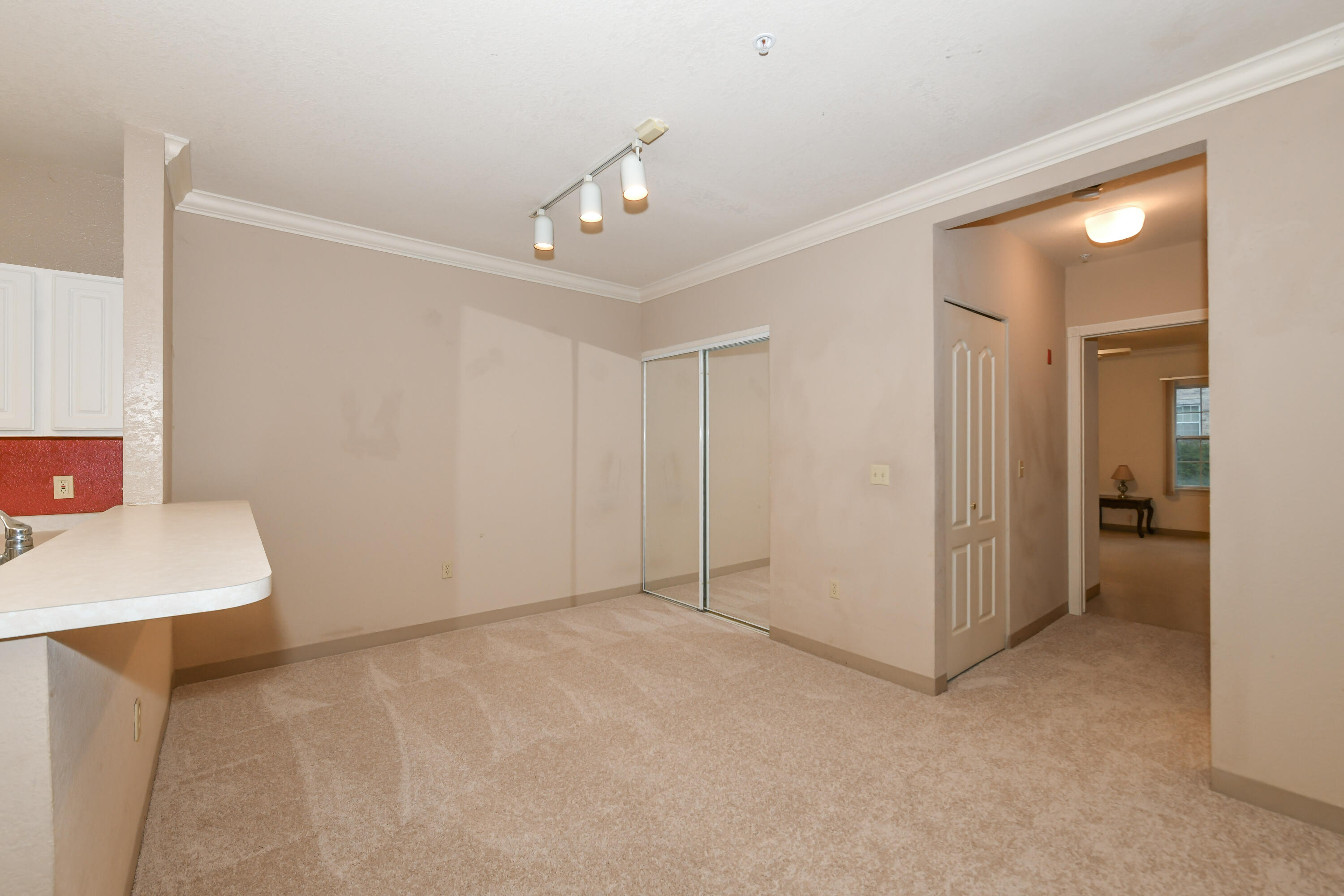 2740 Northview Road, Unit 104 Waukesha, WI 53188 - Photo 5 of 47 HEN_8295